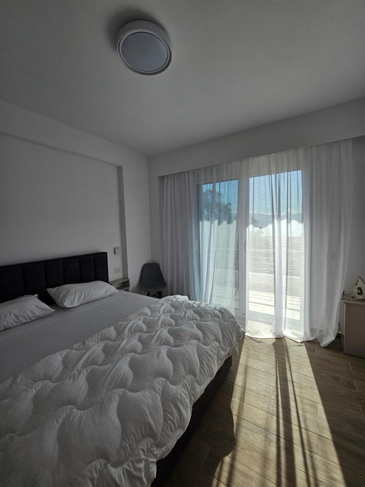 Sea & Sun Apartment فلورا المظهر الخارجي الصورة