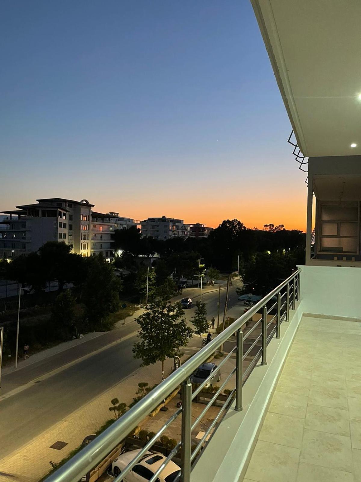 Sea & Sun Apartment فلورا المظهر الخارجي الصورة